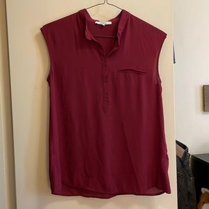 Ro & De berry colored shell tank top, S